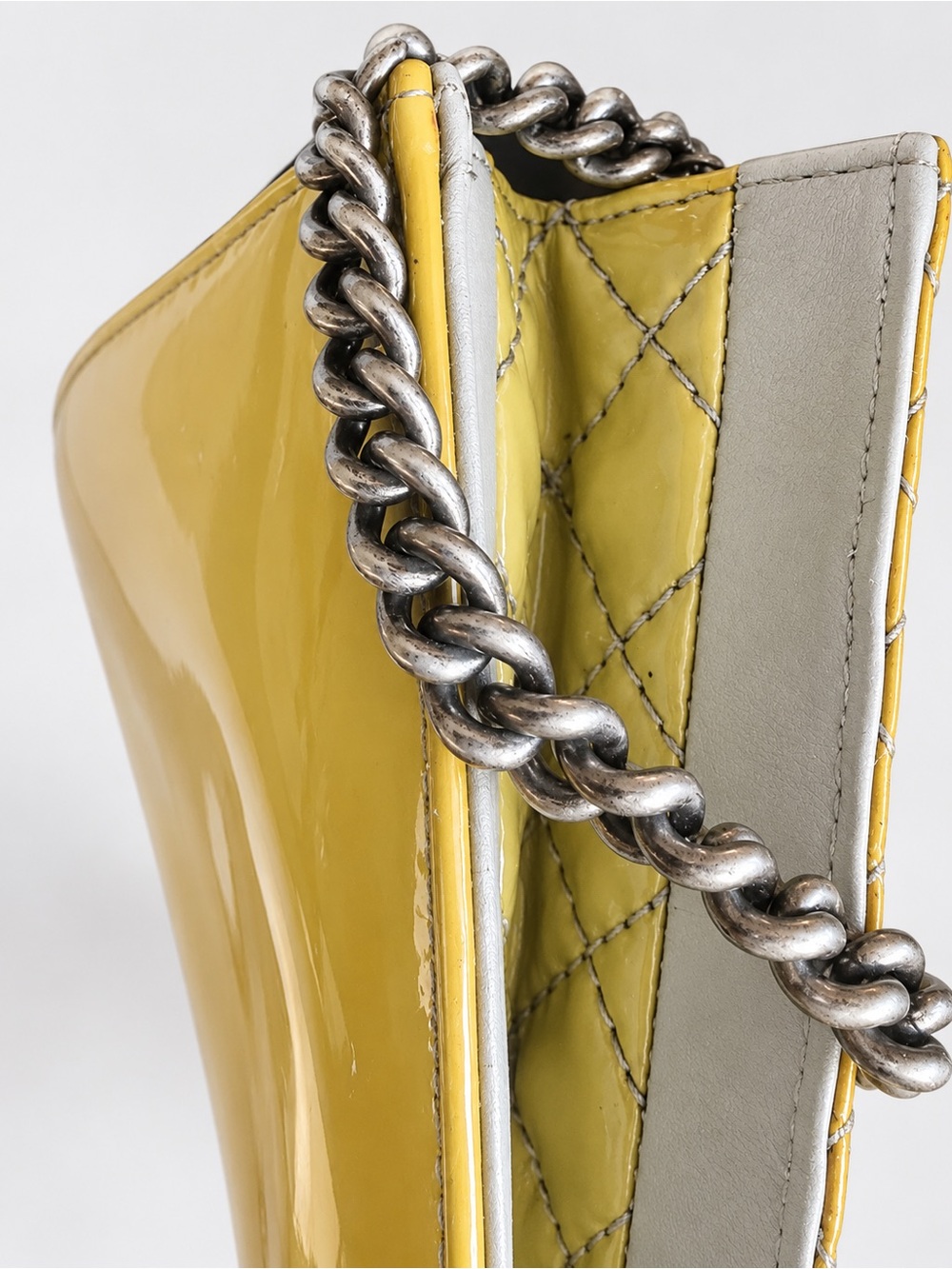 Chanel Boy Wallet on Chain WOC Patent Leather Sample Piece - Picture 5 of 12